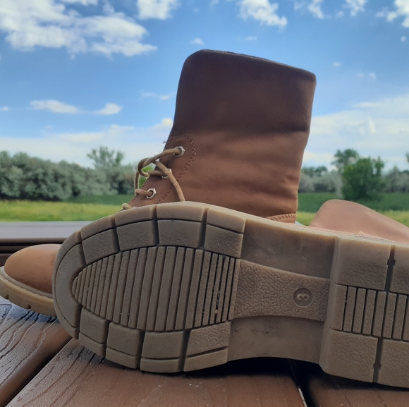 Brown Lace-Up Adventure and Hiking Boots - Picture 5 of 5